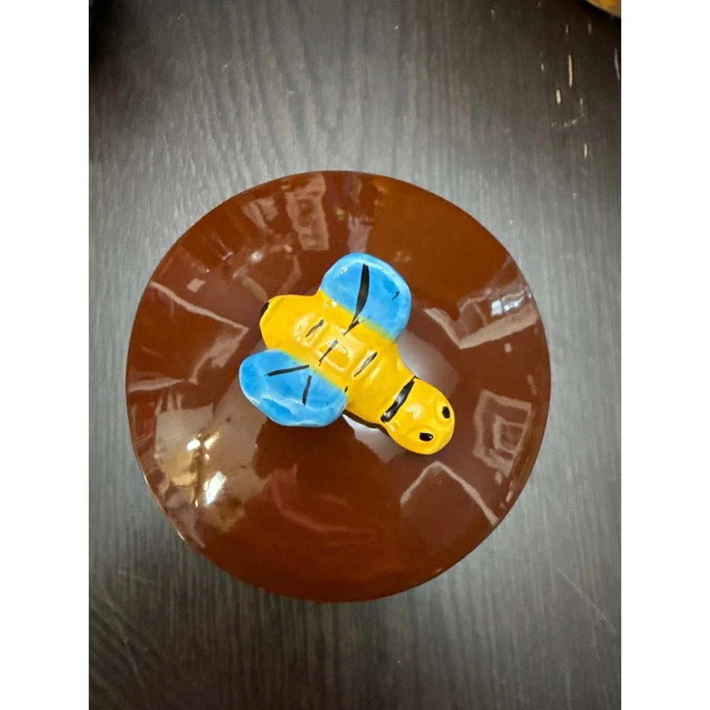 Vintage‎ Disney Winnie the Pooh Hunny Pot Ceramic Cookie Jar Bee Lid 8.5 Inch
